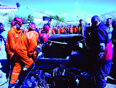 NURETTIN YıLMAZ - Bitlis`te İtfaiye Haftası Kutlandı