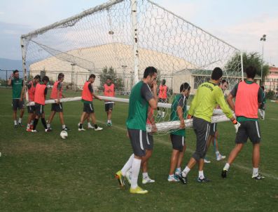 ALI HELVACı - Denizlispor Puan Peşinde