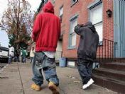 Düşük bel pantolona ceza yağdı