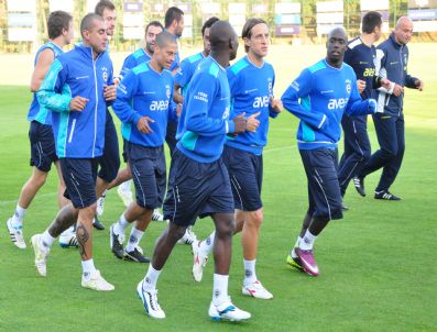 Fenerbahçe, Büyükşehir Belediyespor Maçı Hazırlıklarını Sürdürdü