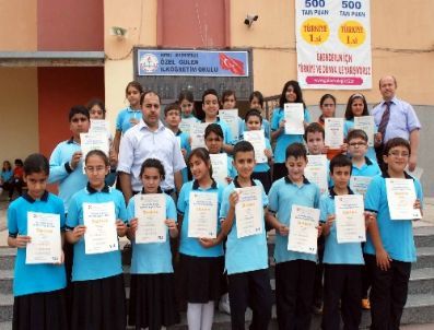 Gülen Koleji İngilizce Derslerde Farkını Gösteriyor