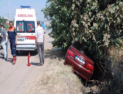 Manisa`da Trafik Kazası: 2 Yaralı