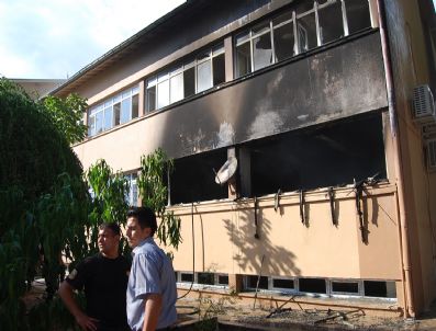 Okulda Yangın Paniği