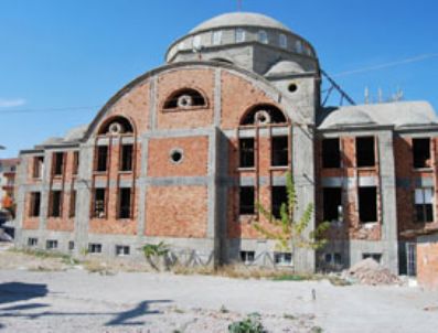 Sincan'ın en büyük camisi yardım bekliyor