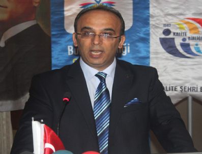 MUSTAFA KARAMAN - Türkiye Kalite Ödülü Btso`ya