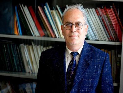 Ünlü Beslenme Profesörü Kanserle Mücadele Ediyor (özel)