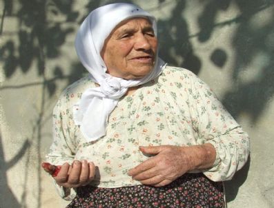 Üvey Annesini Darp Etti