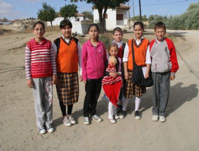 MUSTAFA ERBAŞ - Yozgat`ta 500 Öğrenci Servis Olmadığı İçin Okula Başlayamadı