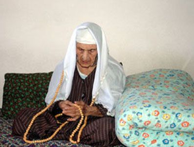 GUINNESS REKORLAR KITABı - 124 yaşındaki Ayşe nine için guınness rekorlar kitabı'na başvuracaklar