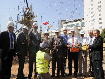 SERDAR CEVHEROĞLU - Akdeniz Üniversitesi Hastanesi Büyüyor
