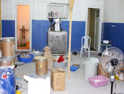 Arap Ülkelerine 569 Bin Adet Captagon Pazarlamaya Çalışırken Yakalandılar