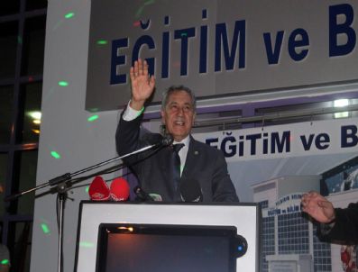Arınç, Eğitim ve Bilim Merkezi`nin Açılışını Yaptı