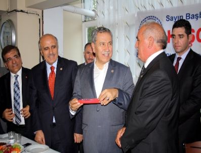 Arınç’ın Erzurum Fıkraları Güldürdü