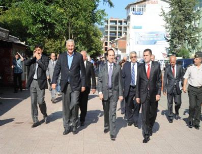 ABDULLAH AKDAŞ - Artvin Valisi Necmettin Kalkan, İlçe Ziyaretlerini Sürdürüyor