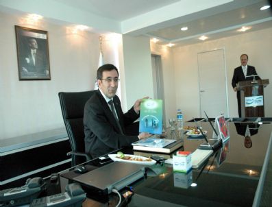 Bakan Yılmaz Gmka`yı Ziyaret Etti