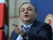 Bu milletin ciğerini kediye teslim eden kim?