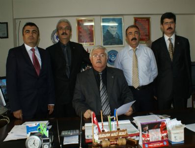 Devli, “teröre Rağmen Evlatlarımızı Yetiştirmeye Devam Edeceğiz”