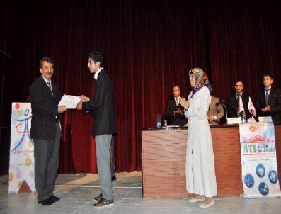 Eğitimini Tamamlayan Kursiyerlere Sertifika Verildi