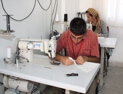 SEBAHATTIN AKKAYA - Engelliler Meslek Edindirme Kursu İle Engelleri Aşacak