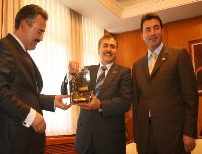 Eroğlu: Su Taşkınlarına Karşı Dere Islah Çalışmaları Sürüyor, Ödenek Sorunu Yok