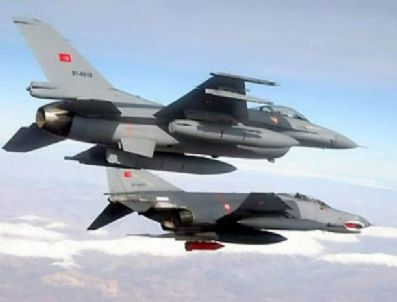 Savaş uçakları PKK kamplarına yöneldi