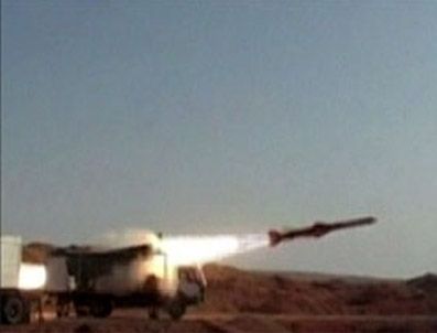 İran'dan füze denemesi