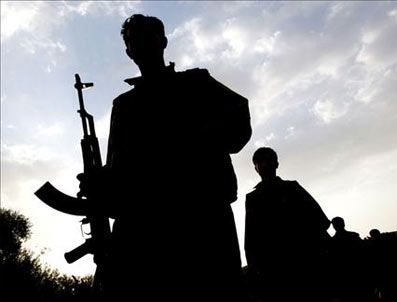 İran kürtleri PJAK'a lanet yağdırdı