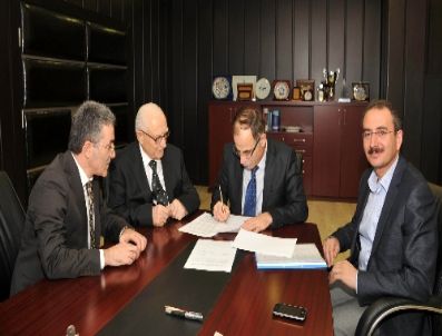 HÜSEYIN DÜNDAR - Omü İletişim Fakültesi Çarşamba’ya Kurulacak