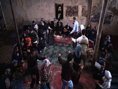 CEREN HİNDİSTAN - `saklı Hayatlar` Antalya Cemevi`nde