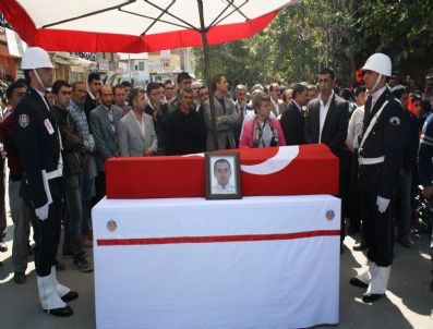 SADIK YAKUT - Şehit İlkkılıç Son Yolculuğuna Uğurlandı