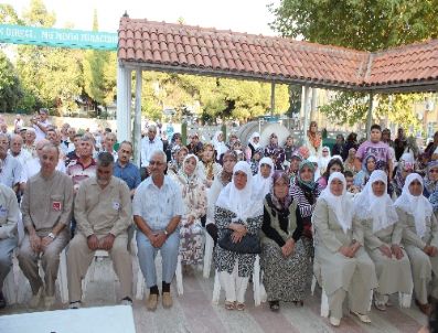 Serik`te İlk Hacı Adayları Dualarla Uğurlandı