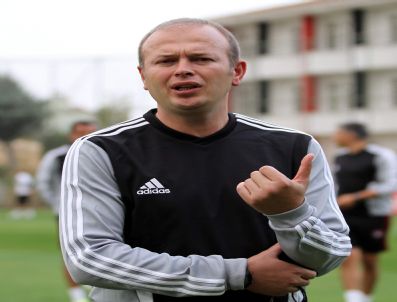 İBRAHIM KıZıL - Teknik Direktör Abdullah Ercan, Takımla Antrenmana Çıktı