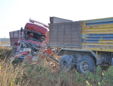 ÜNAL COŞKUN - Torbalı`da Kaza: 1 Yaralı
