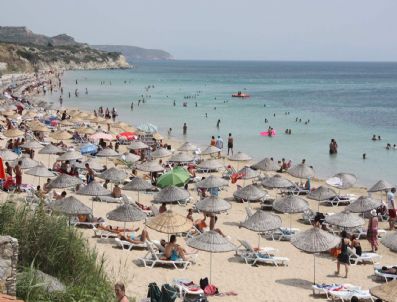 Bozcaada ve Gökçeada’ya Yerli Turist Akını