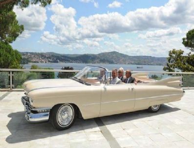 Cumhurbaşkanı Gül`ün Tarabya`da Otomobil Keyfi