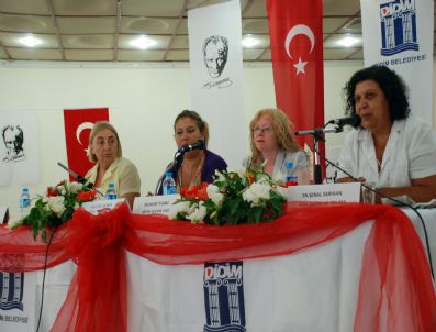Didim Barış Festivali`nde Kadına Şiddet Konusu Ele Alındı
