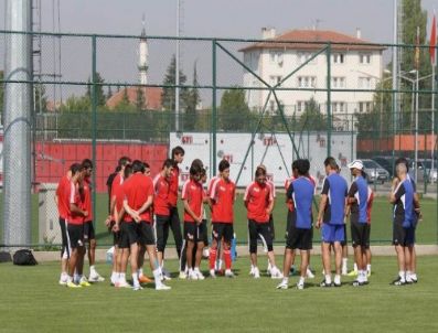 MİCHAEL SKİBBE - Eskişehirspor, Beşiktaş Maçına Kilitlendi