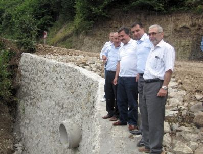 KAYNARTAŞ - İkizce Yoğunoluk Karayolu`nda Çalışmalar Sürüyor