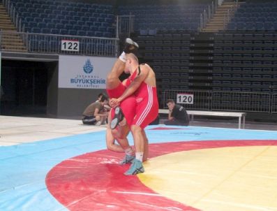 Serbestçiler Sinan Erdem`de Mindere İndi