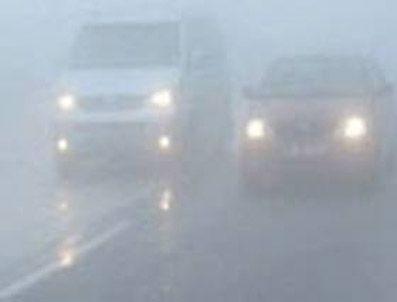 Tem otoyolunda kaza 2 yaralı 2011