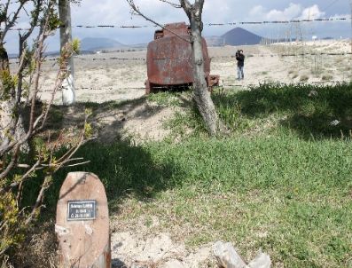 Trafik Kazasında Ölen 49 Kişinin İsmini Taşıyan Anıt Park Çöplüğe Döndü