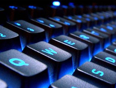 Yakalama kararı çıkarılan 5 komutan teslim olmadı