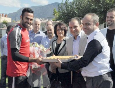 HALIL ÖZKAN - Ak Parti İl Başkanı: Manisaspor’un Başarısı İçin Her Türlü Desteğe Hazırız