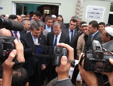 Bakan Eroğlu, Eflani'de