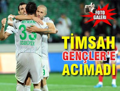 VEDERSON - Bursaspor, Gençler'i rahat geçti