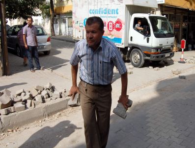 MAHMUT GÖKSU - Doğalgaz Dağıtım Firmasına Yolu Kapatarak Tepki Gösterdiler