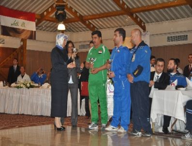 HAYRÜNNİSA GÜL - Hayrünnisa Gül, Engelliler Turnuvası Ödül Törenine Katıldı
