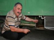 Hırsızlar Cenaze Yıkama Aracının Aküsünü Çaldı