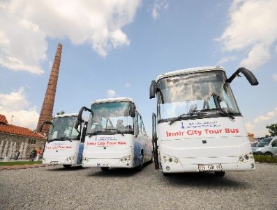 İzmir'de Turist Otobüslerine De Aktarmalı Binilebiliyor