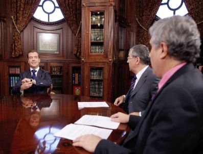 BAŞKANı MEDVEDEV - Medvedev: Putin’in Başkan Olarak Dönüşü Kesin Değil